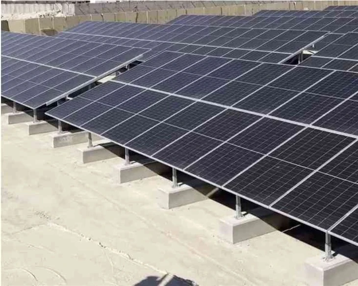 Flat Roof Solar Mounting with concrete base (1)